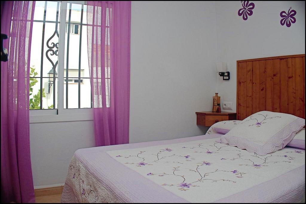 Apartamento Centro De Conil โกนิล เด ลาฟรอนเตรา ภายนอก รูปภาพ