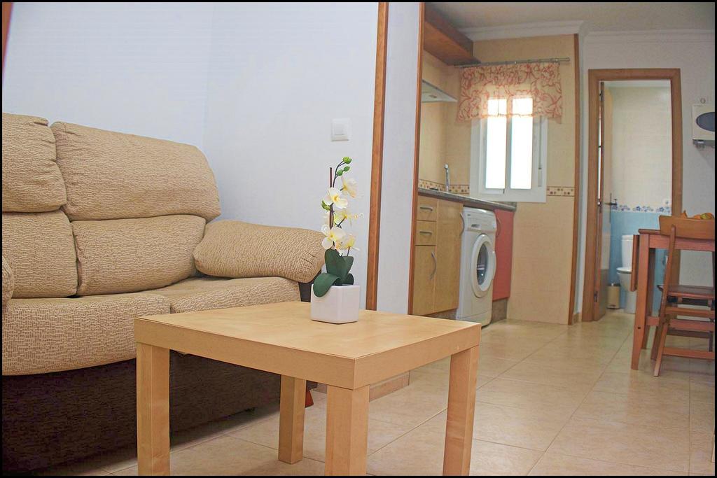Apartamento Centro De Conil โกนิล เด ลาฟรอนเตรา ภายนอก รูปภาพ